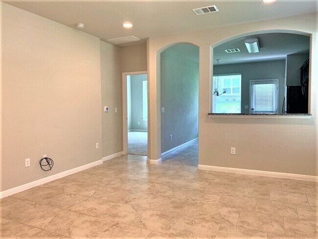 Foto del edificio - 409 Rhetoric Way