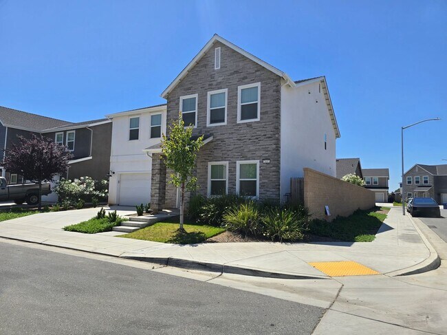 Foto del edificio - 7037 E Cornell Ave