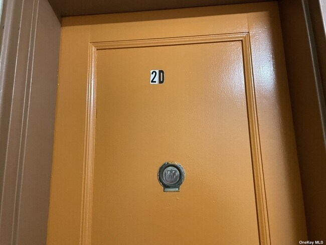 Foto del edificio - 102 Division Ave