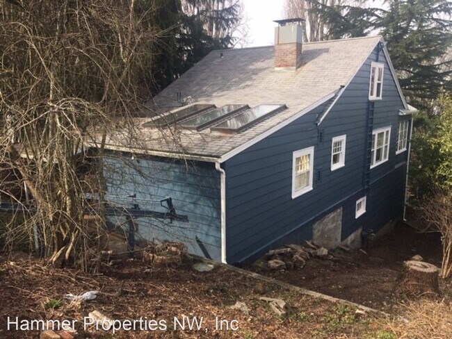 Building Photo - 6 br, 2 bath House - 724 N Forest Street