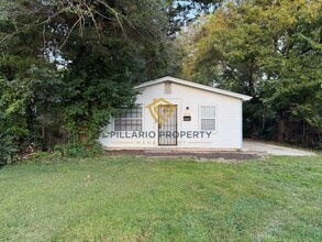 Building Photo - 3612 Caroline Ave