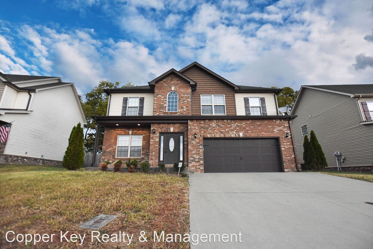 Foto principal - 5 br, 3 bath House - 711 Sturdivant Drive