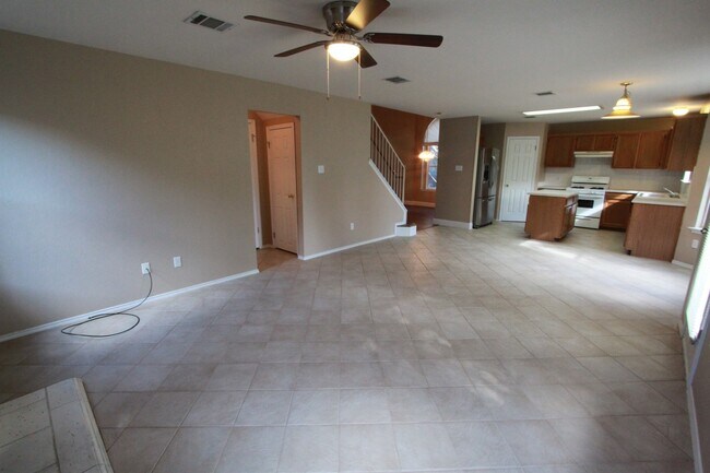 Foto del edificio - 4 Bedroom, 2.5 Bath Home in North Austin