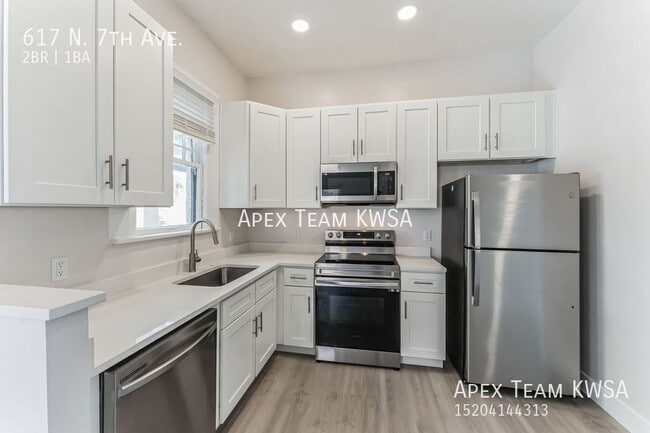 Building Photo - 617 N 7th Ave