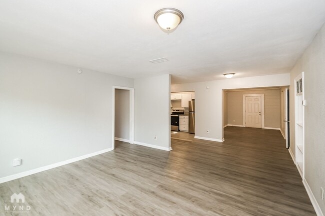 Building Photo - 214 N Whitney St