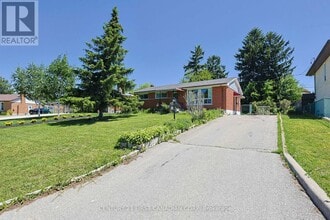 Building Photo - 268 Burlington Crescent