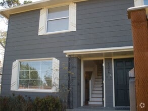 Building Photo - 3034B 31st Ave W