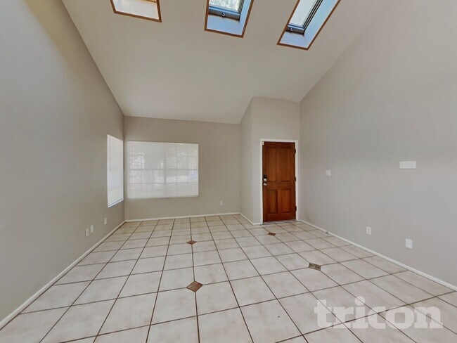 Foto del edificio - 5214 E Fountain St