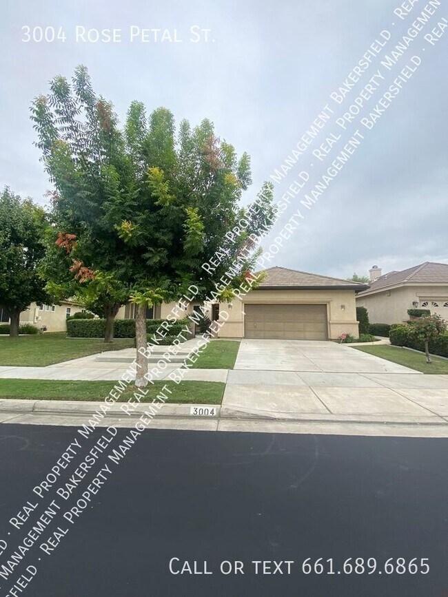 Foto del edificio - 3004 Rose Petal St - Gated Seven Oaks 55 a...