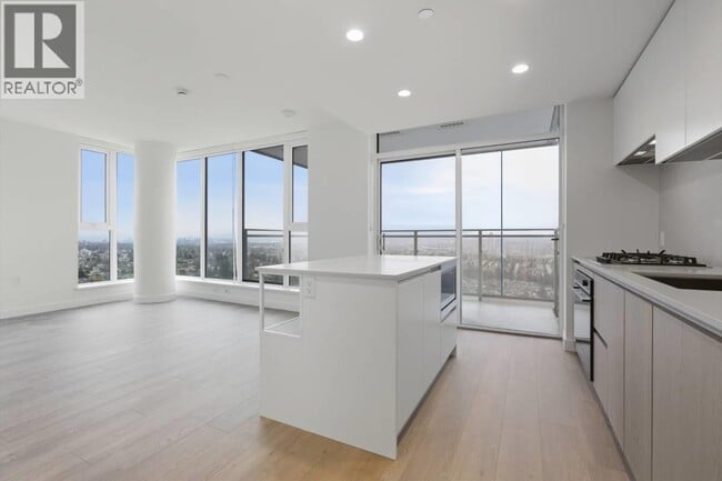 Building Photo - 5685 Halley Ave