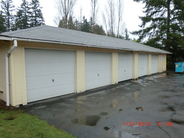 Foto del edificio - Rent Ready --- Pending approved tenant
