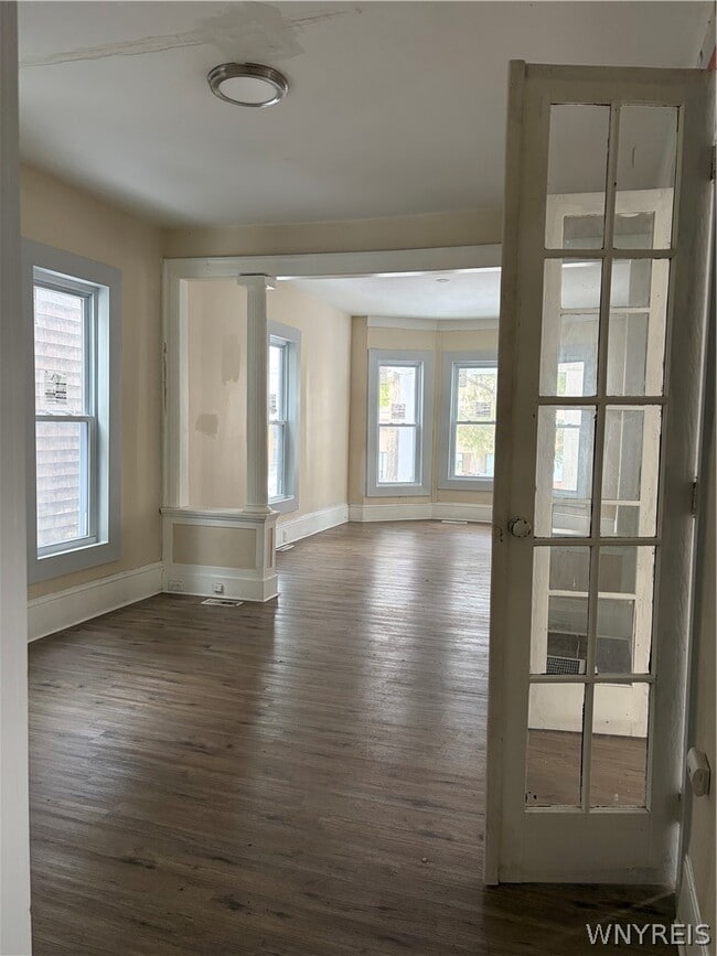 Foto del edificio - 74 Genesee St