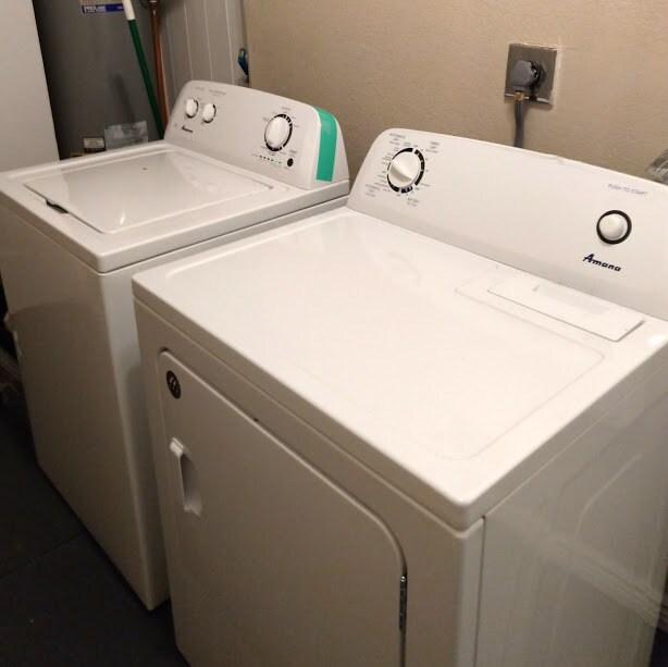 Free laundry - 1457 Eaton St