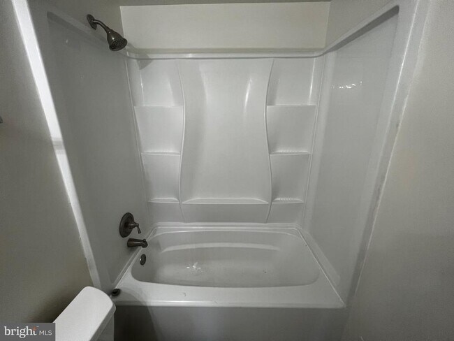 Building Photo - 19480 Brassie Pl