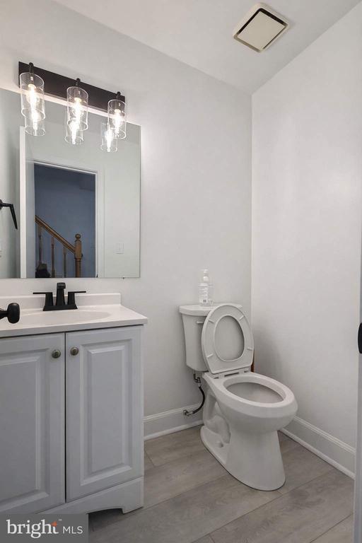 Foto del edificio - 5605 Larson Ct