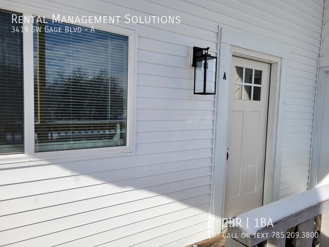 Building Photo - 3419 SW Gage Blvd Apt A - 2 BED/1 BATH