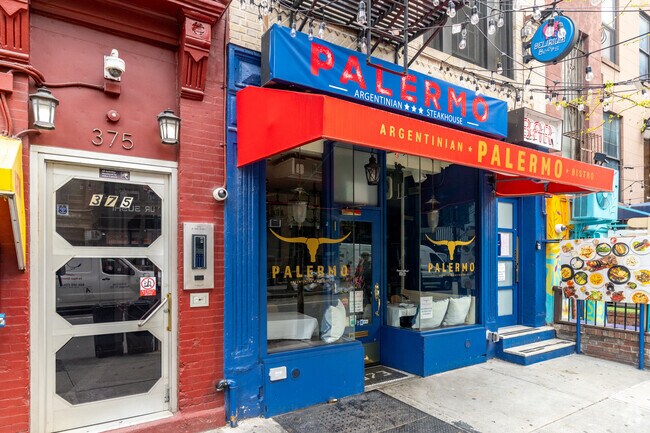 373 W 46th St - 662 9th Ave