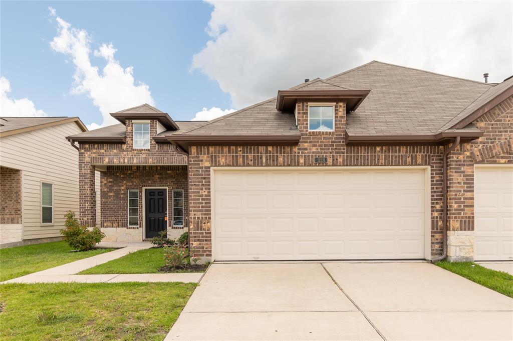 12331 Maura Lane, Houston, TX 77044 Condo for Rent in Houston, TX