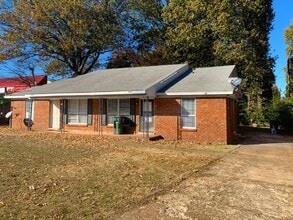 Building Photo - 6240 Macon Rd
