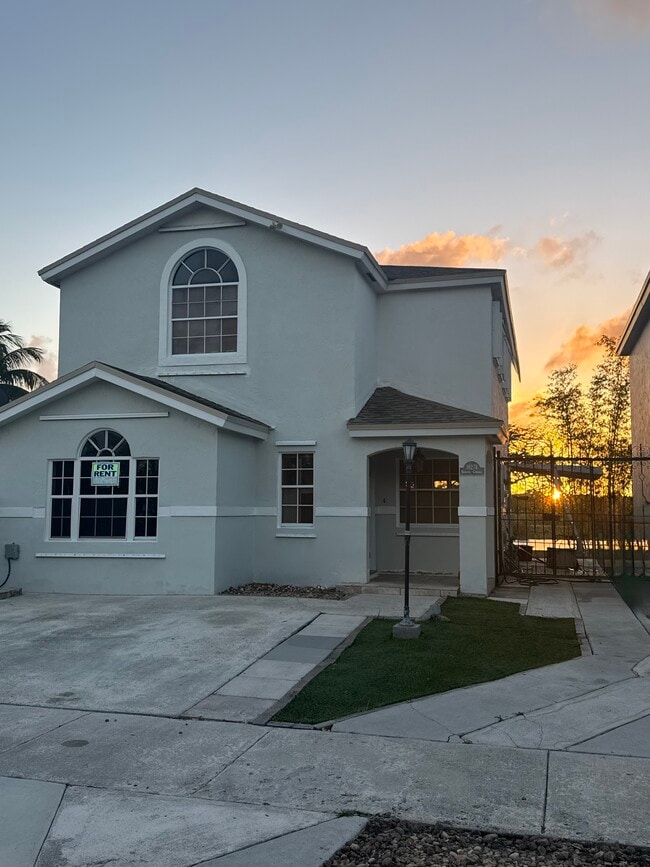 Foto del edificio - 16274 SW 139th Ct