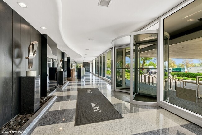 Building Photo - 3430 N Lake Shore Dr