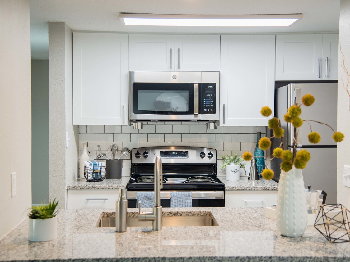 Kitchen + Granite Counters - Hendrix