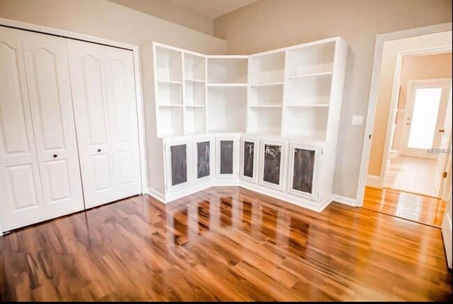 Building Photo - 2620 Millhopper Ave