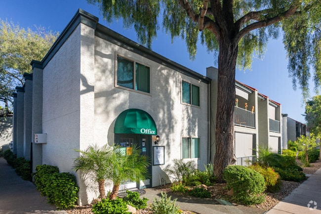 Building Photo - Waylon Desert Haven