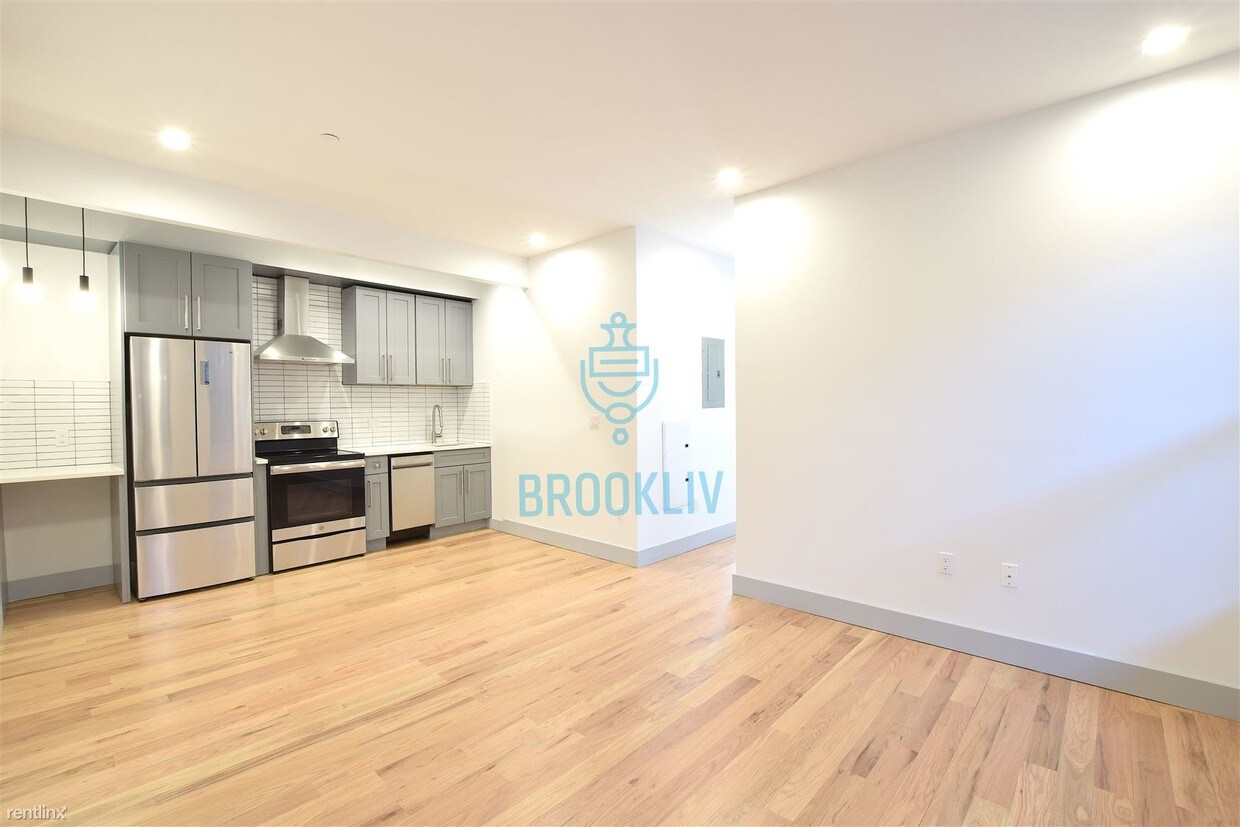 Primary Photo - 97 N 10th St