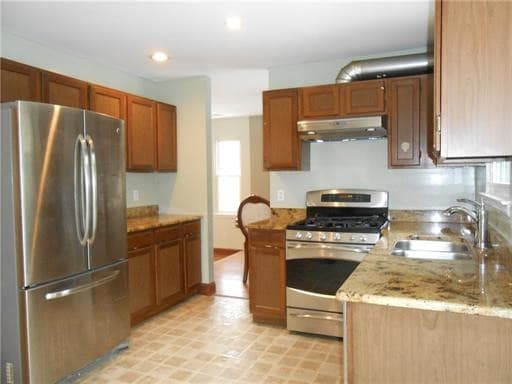 Building Photo - 11 Karnell Ct