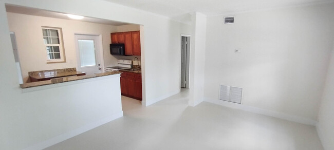 Foto del edificio - 4620 NE 15th Ave