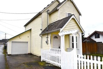 Building Photo - 2821 22nd St