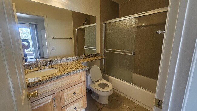Foto del edificio - "Experience Tranquil Living: Beautiful 2-Bed, 2-Bath Condo with amazing amenities in Scottsdale!"