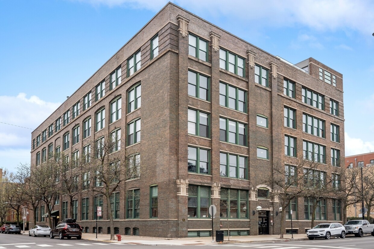 1327 W Washington Blvd Unit 3B, Chicago, IL 60607 Condo for Rent in