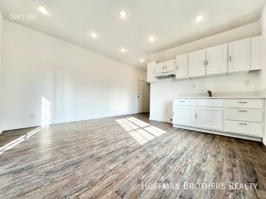Foto principal - 1368 Burnside Ave