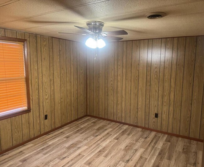 Foto del edificio - 106 Hiers Ave