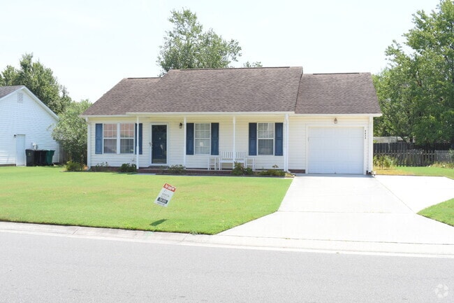 Building Photo - 4824 Weybridge Ln