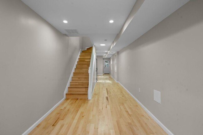 Foto del edificio - 707 S Bethel St