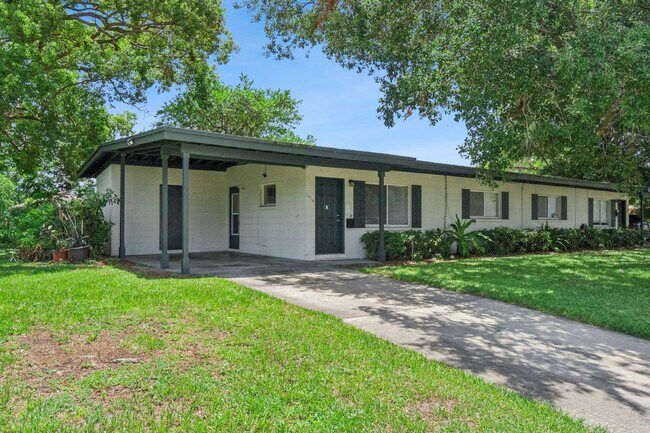 Building Photo - 1416 Beatrice Dr