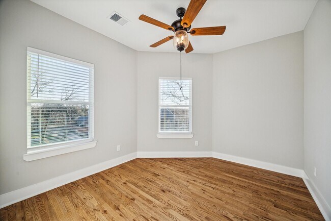 Foto del edificio - 1003 E 28th St