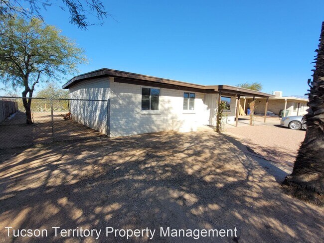 Building Photo - 3 br, 1 bath House - 4656 S. Goldenrod Drive