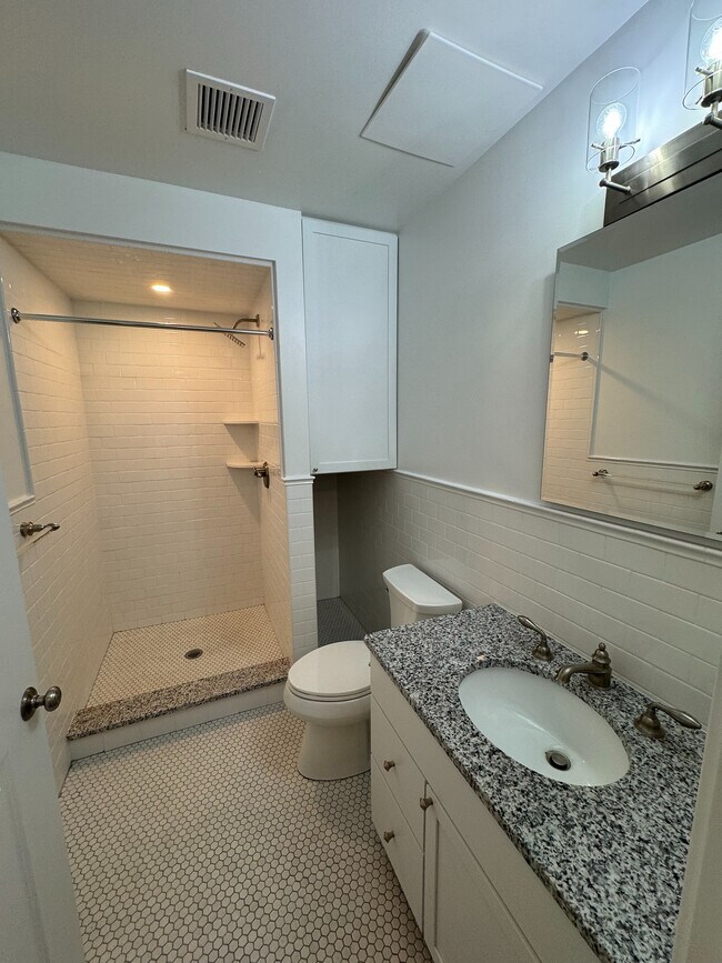 Baño 402 - G Square