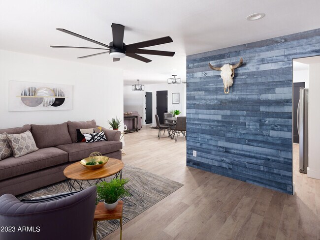 Foto del edificio - 7307 E Garfield St