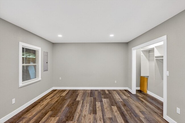Foto del edificio - 13419 NE Sacramento St