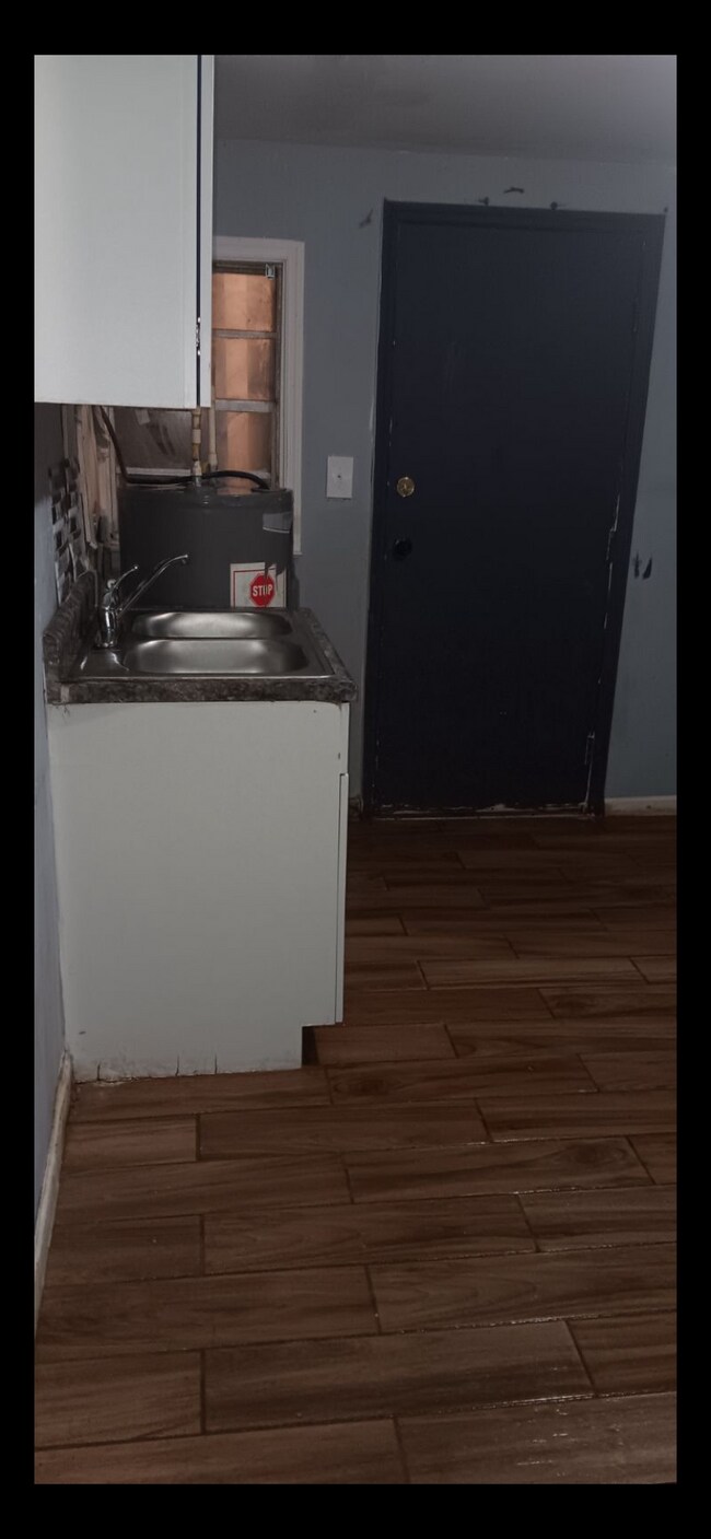 Foto del edificio - 1247 Hall St