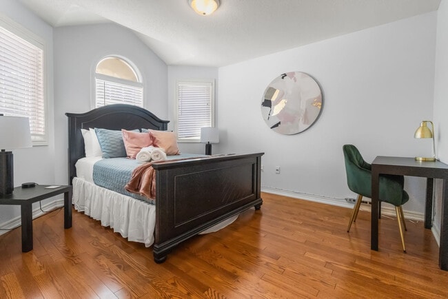 Photo du bâtiment - 251 Wright Crescent