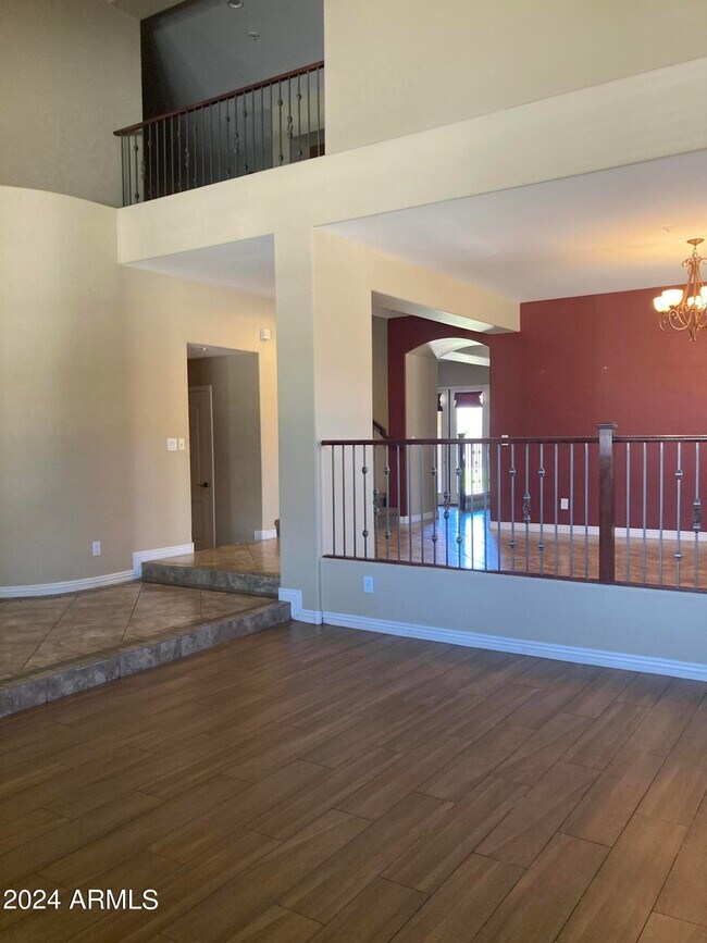 Building Photo - 2014 W Quail Track Dr