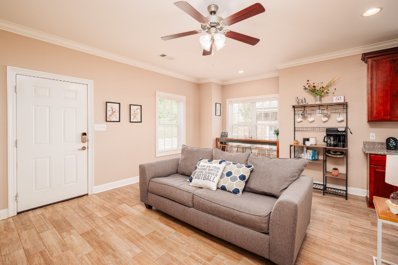 Foto principal - 921 Muirfield Dr