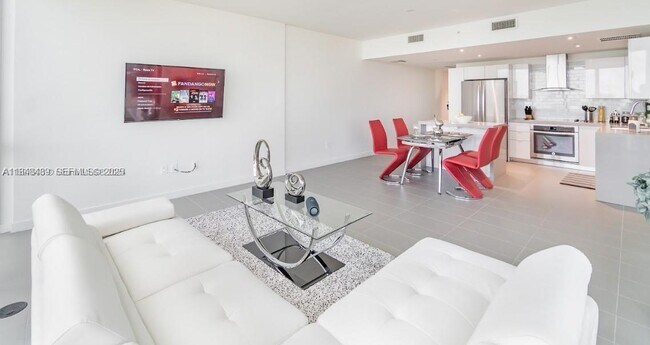 Foto del edificio - 1600 NE 1st Ave