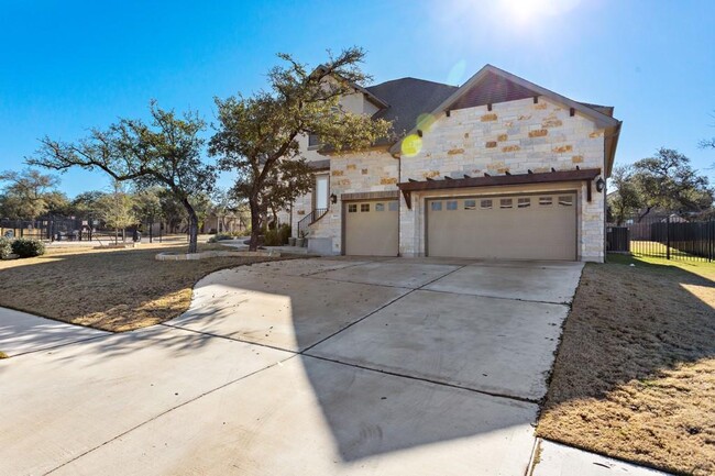Building Photo - 1906 Floresta Dr